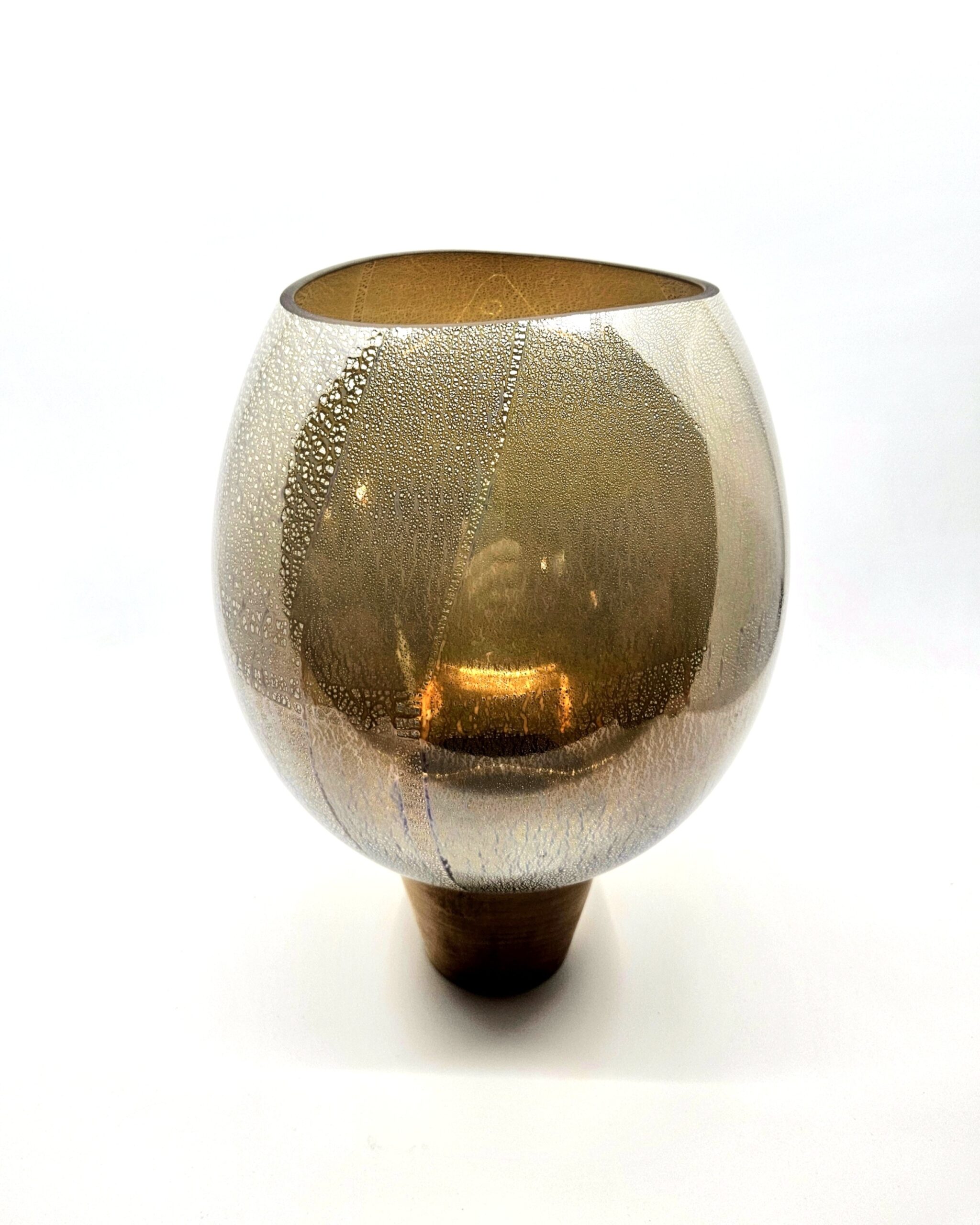 Mobius Vessel (pale aubergine)